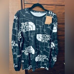 NWT Men’s long sleeve T-Shirt- Large